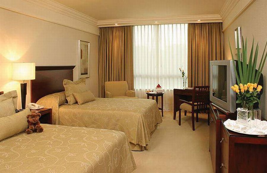 Regal Pacific Puerto Madero Hotel Buenos Aires Værelse billede A room at the Four Seasons Hotel, Hong Kong